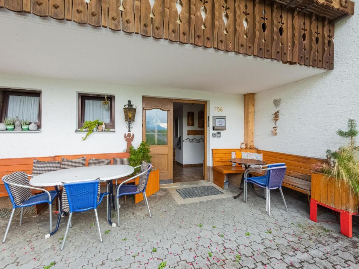 Vintage Holiday Home In Vorarlberg Near Ski Area ชวาร์สเซนแบร์ก อิม เบรเกนซ์แอร์วัลด์ ภายนอก รูปภาพ